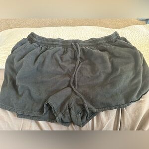 Universal Thread Shorts